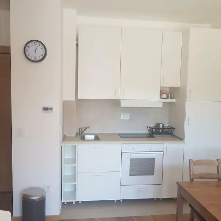 アパート Despot ズラティボール